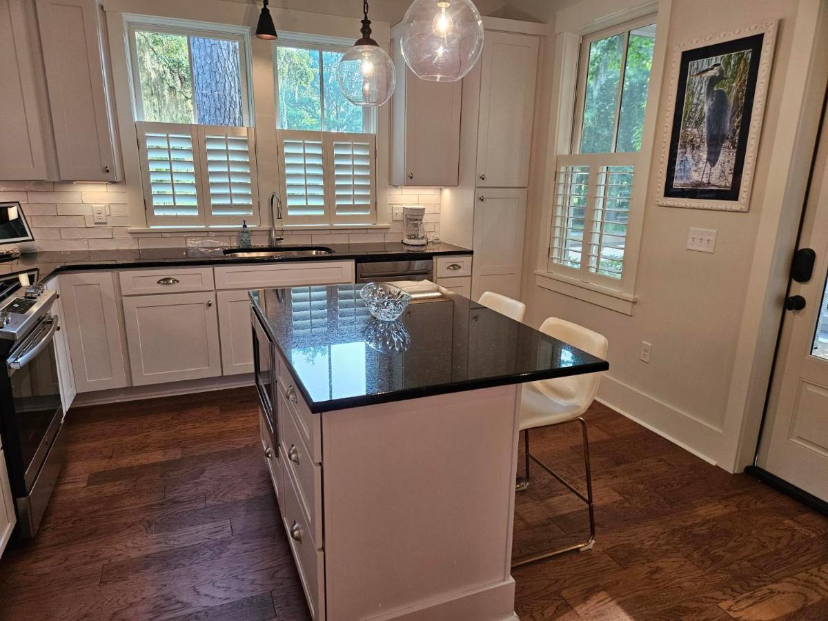 Low Country Cottage In Beautiful Habersham Бофорт Екстер'єр фото